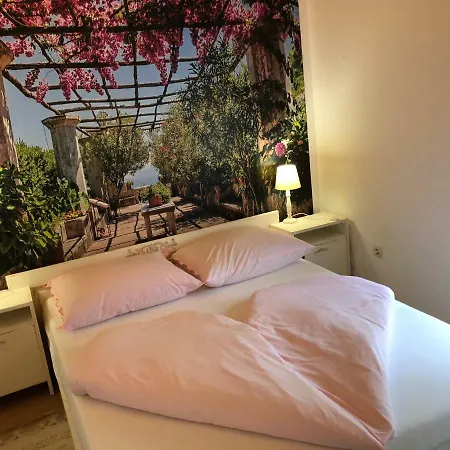 Апартаменты Hibiscus Балатонмариафюрдё